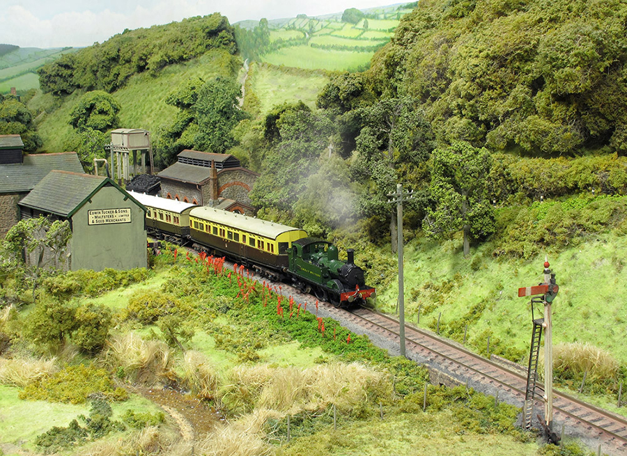 Ashburton in N gauge World Of Railways