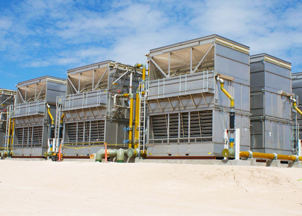 The HXV Hybrid Cooler is said to virtually eliminate plume and reduce water usage.