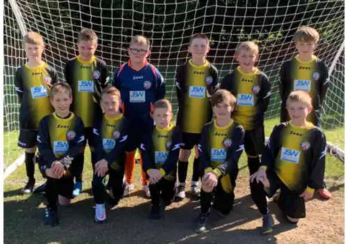 The Leafield Athletic City Under 10 team in their new strip The Leafield Athletic City Under 10 team in their new strip