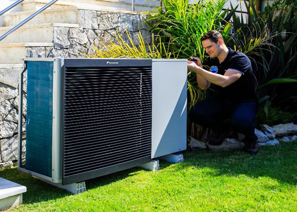 The Daikin Altherma 3 M uses R32 refrigerant