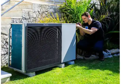 The Daikin Altherma 3 M uses R32 refrigerant The Daikin Altherma 3 M uses R32 refrigerant