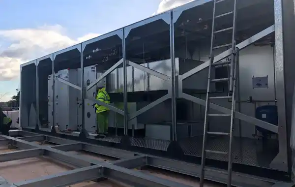 The plantroom was built in two sections and assembled on site The plantroom was built in two sections and assembled on site