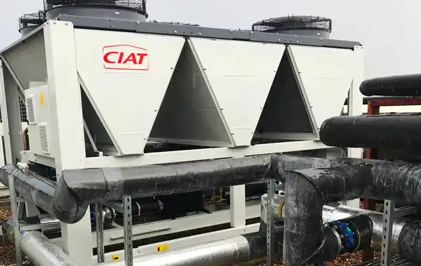 The new CIAT chiller on the rooftop at Pentland Brands The new CIAT chiller on the rooftop at Pentland Brands