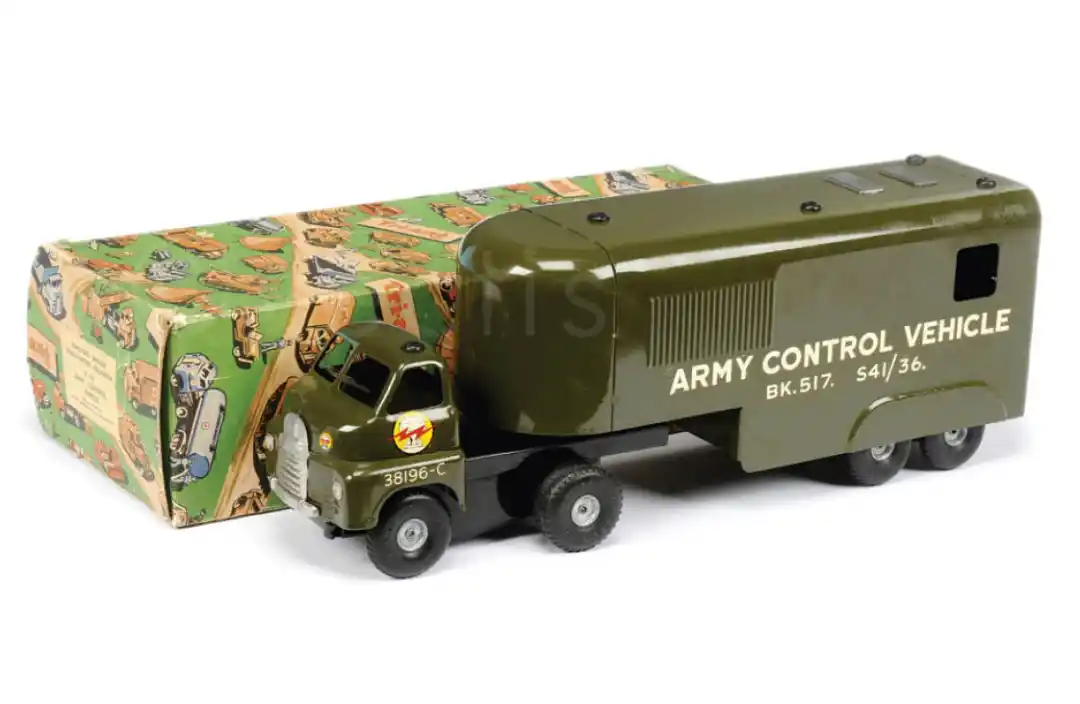 M114-Army-Control-Vehicle-79534.jpg M114-Army-Control-Vehicle-79534.jpg