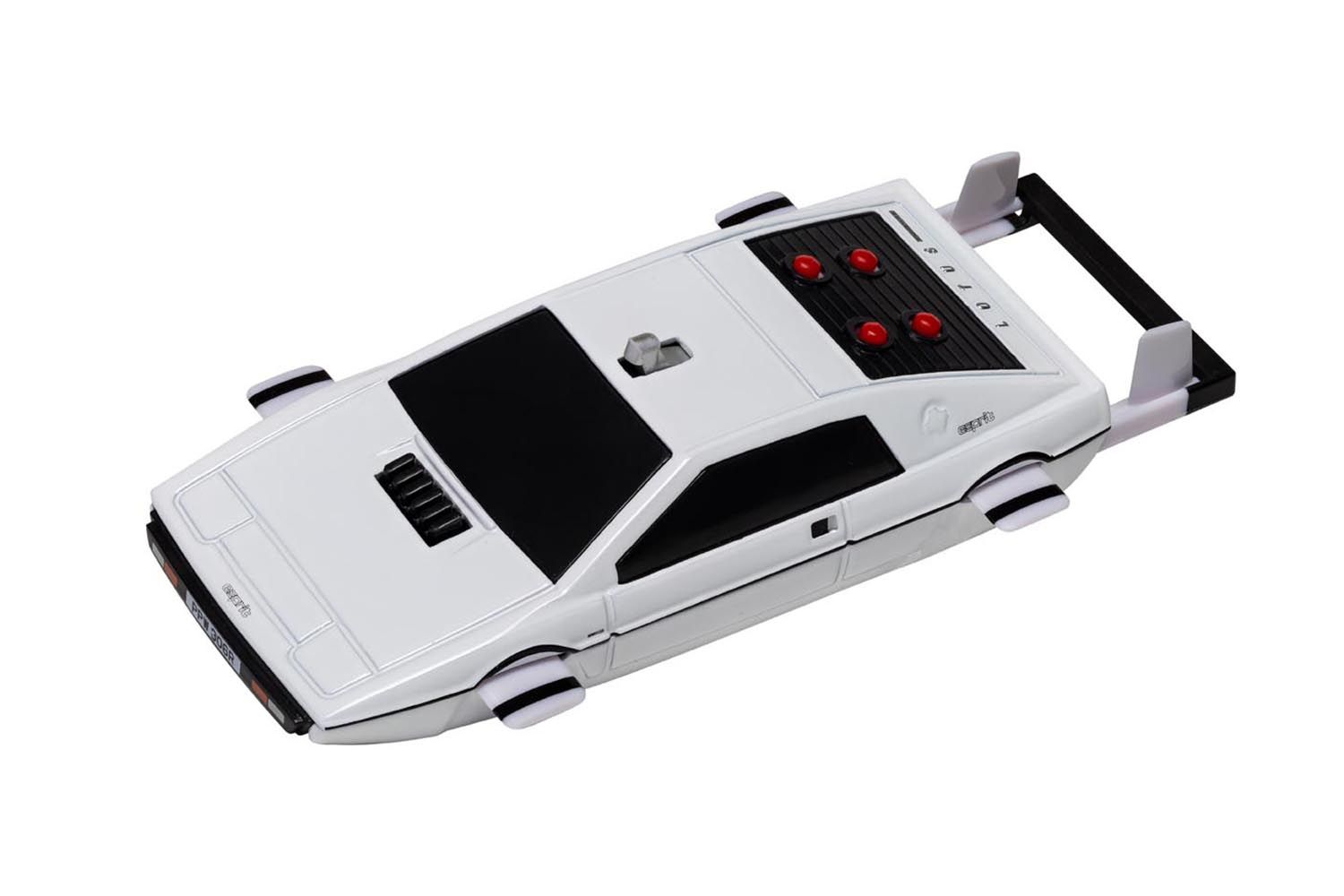 James Bond Lotus Esprit Submarine