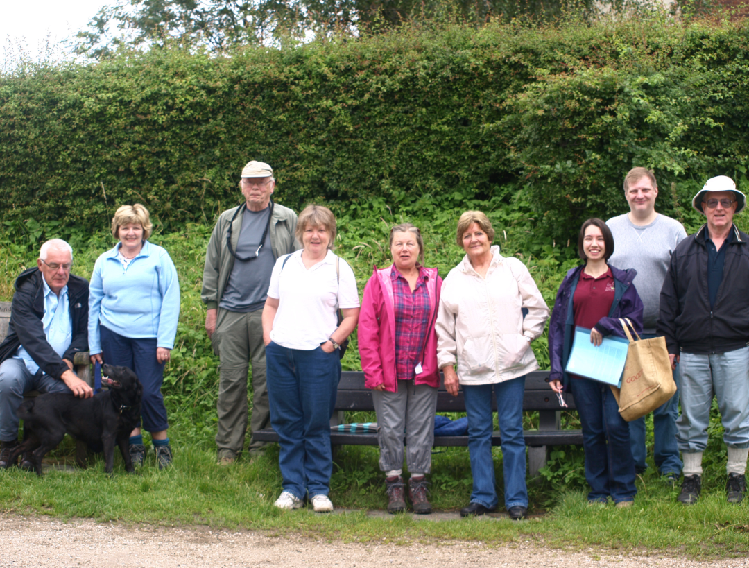 15-Ormskirk-ParboldCanalWalkBill-(chairman,-at-the-end-on-the-right),-Andrew-(committee-member-and-the-one-who-always-sorts-the-computer-out,-second-from-right)-and-me-(third-from-right-15115.JPG