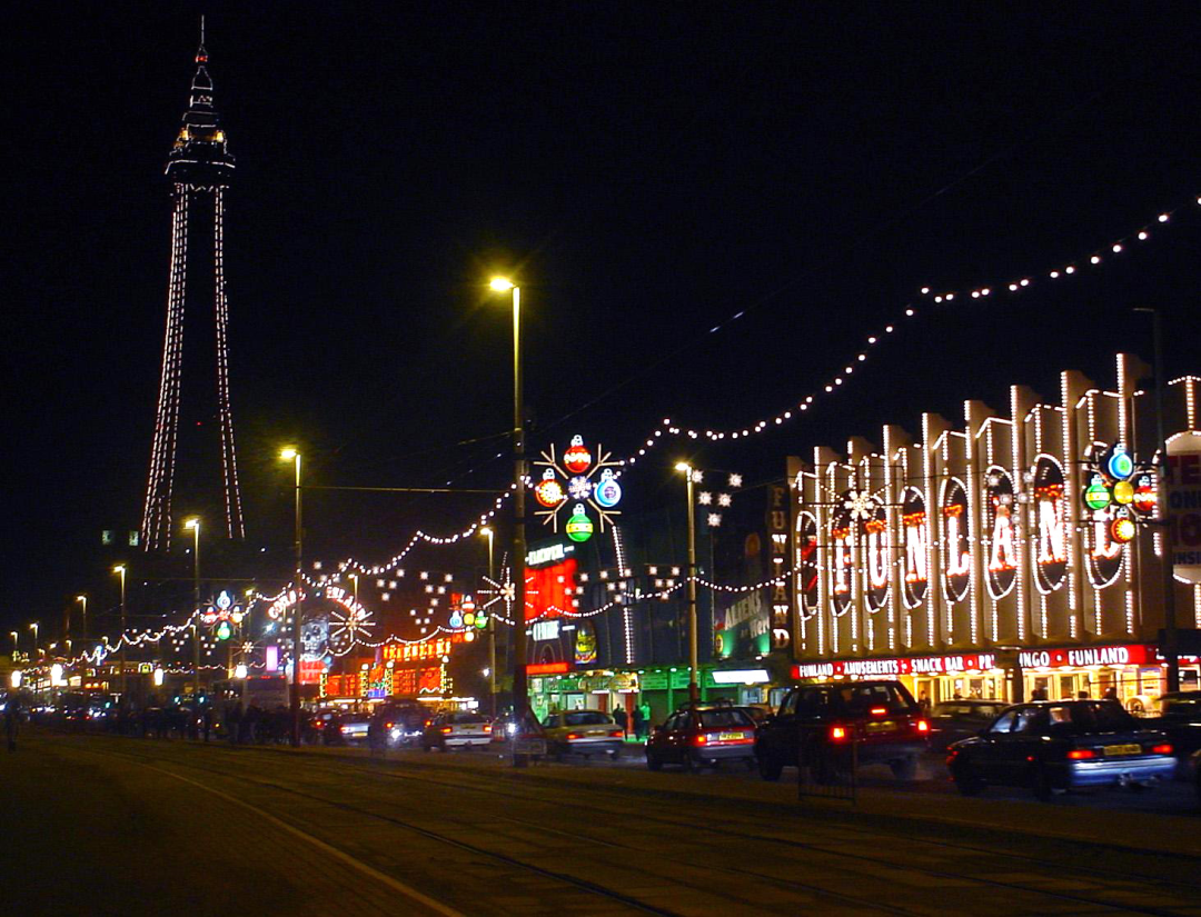 19-September-Blackpool_tower_and_illuminations-75972.jpg