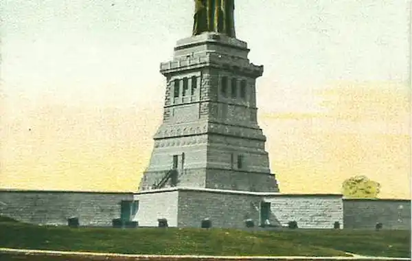 2010_12_01_19_07_27-08609.jpg 2010_12_01_19_07_27-08609.jpg