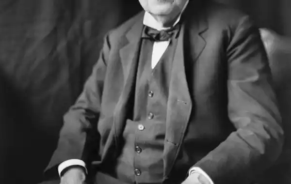 24-August-800px-Thomas_Edison2-65717.jpg 24-August-800px-Thomas_Edison2-65717.jpg