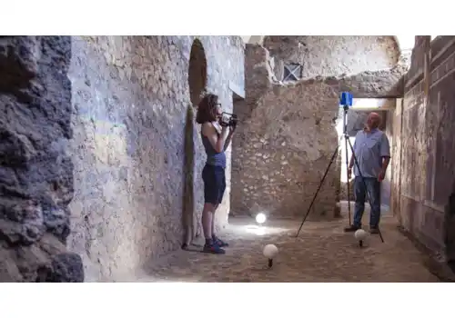 4-Scanning-at-Casa-del-Criptoportico,-Courtesy-of-Parco-Archeologico-di-Pompei-and-Expanded-Interiors-84569.jpg 4-Scanning-at-Casa-del-Criptoportico,-Courtesy-of-Parco-Archeologico-di-Pompei-and-Expanded-Interiors-84569.jpg