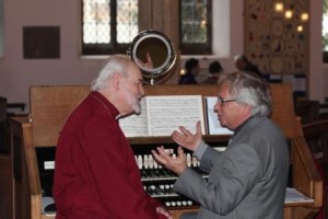 Bishop-of-London-talking-to-Gordon-Kirkwood-4.12.11-rededication-of-Willis-Organ-web-300x200-46480.jpg