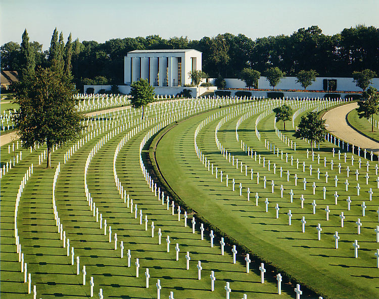 Cambridge_American_Cemetery_and_Memorial-c-American-Battle-Monuments-Commission-12635.jpg