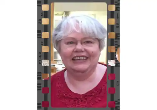 Carol-Kerry-Green-63256.jpg Carol-Kerry-Green-63256.jpg