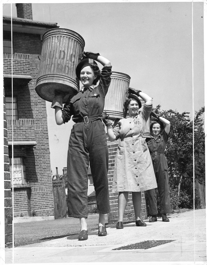 Collecting-pigswill-wartime-RVS-volunteers-image-copyright-RVS-00430.png
