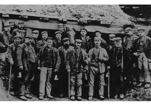 Eston-Miners-82705.jpg Eston-Miners-82705.jpg
