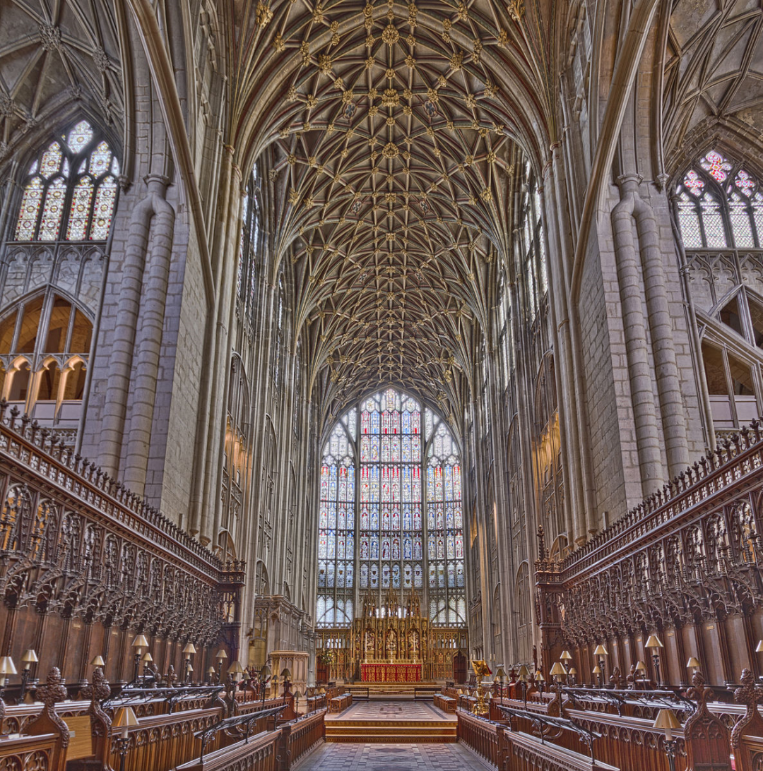 Gloucester_Cathedral_Choir_(12643608483)-53586.jpg