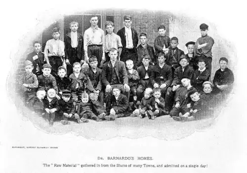 Group_portrait_of_children_outside_a_Barnardo_home._Wellcome_L0000901-64930.jpg Group_portrait_of_children_outside_a_Barnardo_home._Wellcome_L0000901-64930.jpg