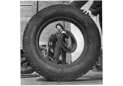 Mechanical-know-how-of-wartime-RVS-volunteers-image-copyright-RVS-93461.png Mechanical-know-how-of-wartime-RVS-volunteers-image-copyright-RVS-93461.png