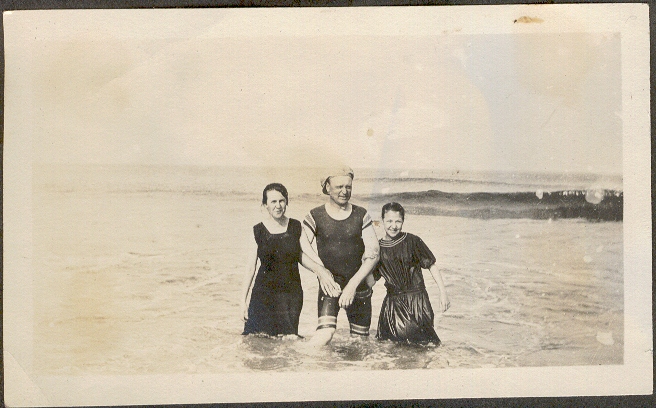 Old_Time_Swimming_Photograph-41318.jpg