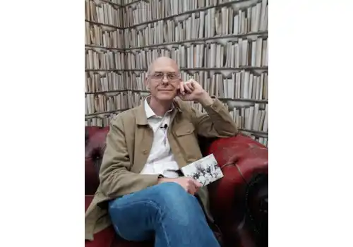 Professor-Robert-Bickers-at-Family-Tree-Live-2019-54848.png Professor-Robert-Bickers-at-Family-Tree-Live-2019-54848.png