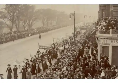 Suffrage-procession,-Frederick-Street.-Courtesy-of-LSE-Library-22281.jpg Suffrage-procession,-Frederick-Street.-Courtesy-of-LSE-Library-22281.jpg
