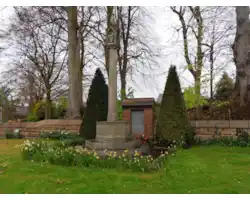 Tarporley-War-Memorial-13485.jpg Tarporley-War-Memorial-13485.jpg