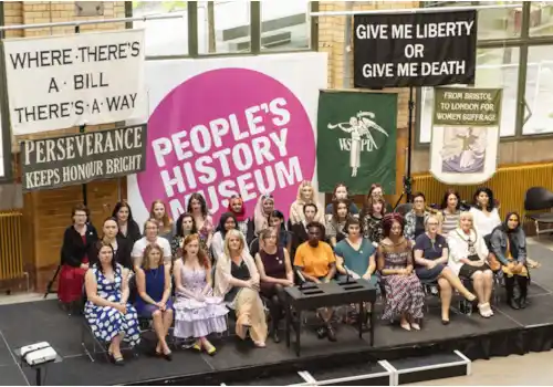 black-48554.jpg black-48554.jpg