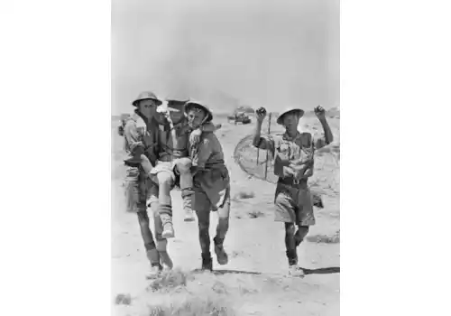 captured-eng-soldiers-libya-publ-4-asug-1942-06795.jpg captured-eng-soldiers-libya-publ-4-asug-1942-06795.jpg