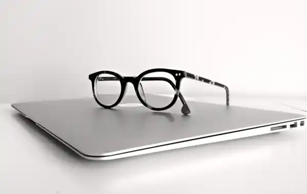 macbook-1526449-83415.jpg macbook-1526449-83415.jpg