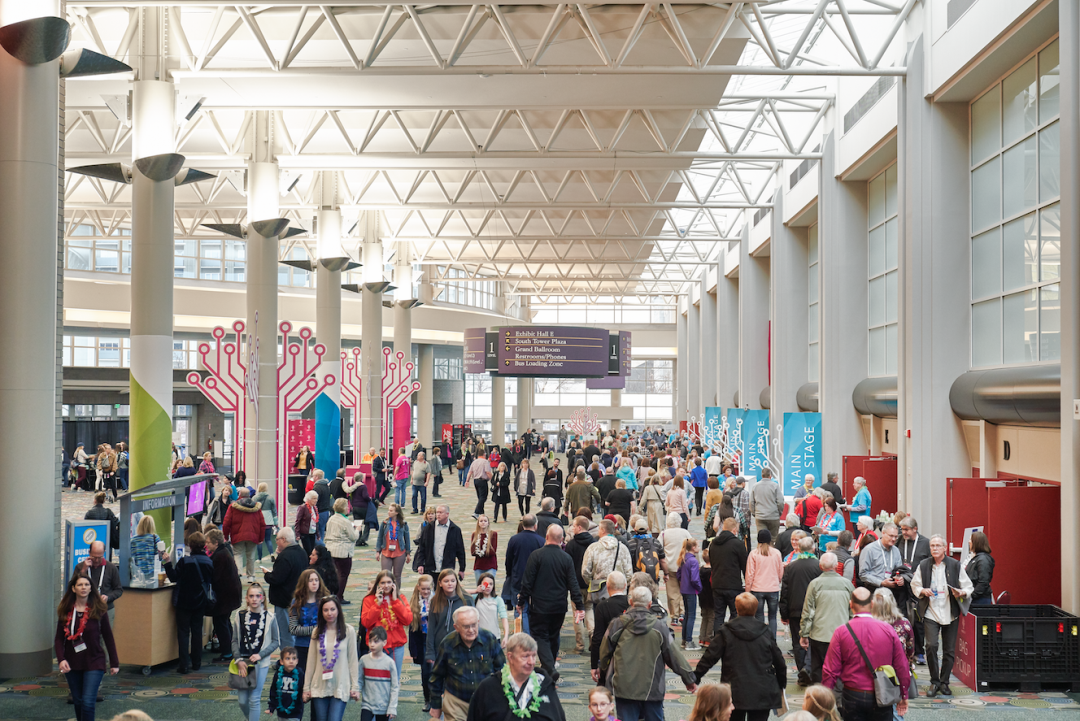 rootstech2019crowds-850617-03306.png