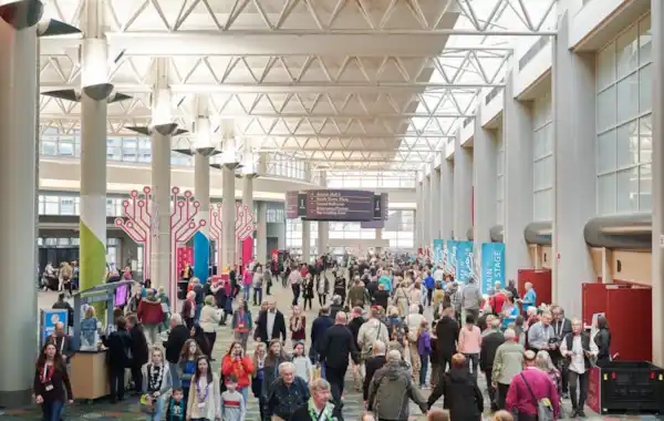 rootstech2019crowds-850617-03306.png rootstech2019crowds-850617-03306.png