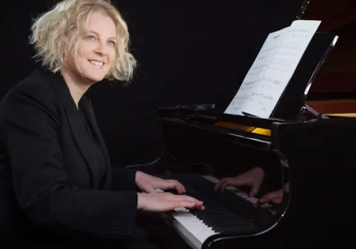 4x3-Wendy-4-75141.jpg 4x3-Wendy-4-75141.jpg