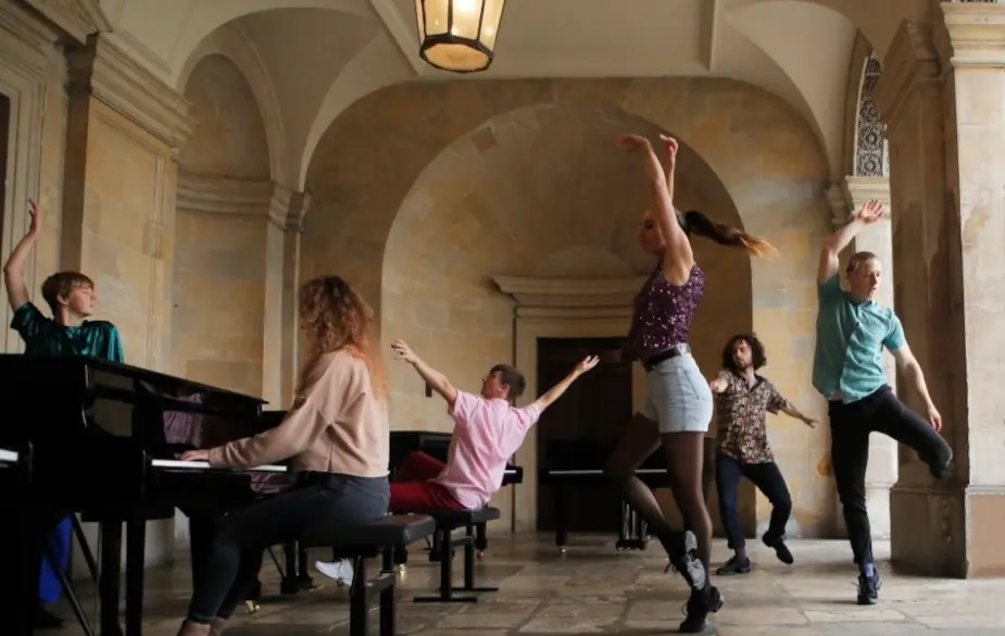 Dancers-celebrate-the-arrival-of-five-Steinways-at-Trinity-Laban-Conservatoire-of-Music--Dance4x3-01531.jpg Dancers-celebrate-the-arrival-of-five-Steinways-at-Trinity-Laban-Conservatoire-of-Music--Dance4x3-01531.jpg