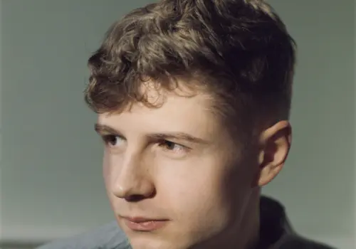 pavel_010_7-Cropped-17649.jpg pavel_010_7-Cropped-17649.jpg