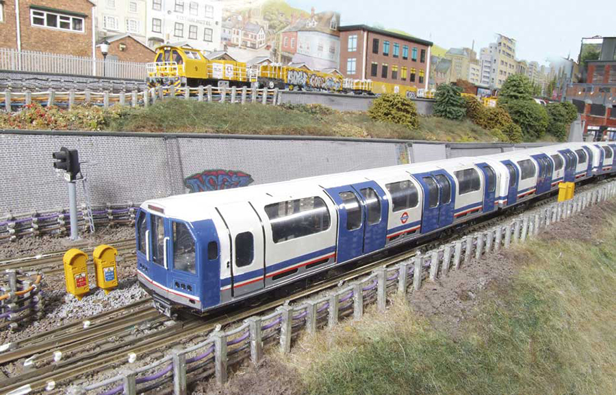 Abbey Road in OO gauge World Of Railways