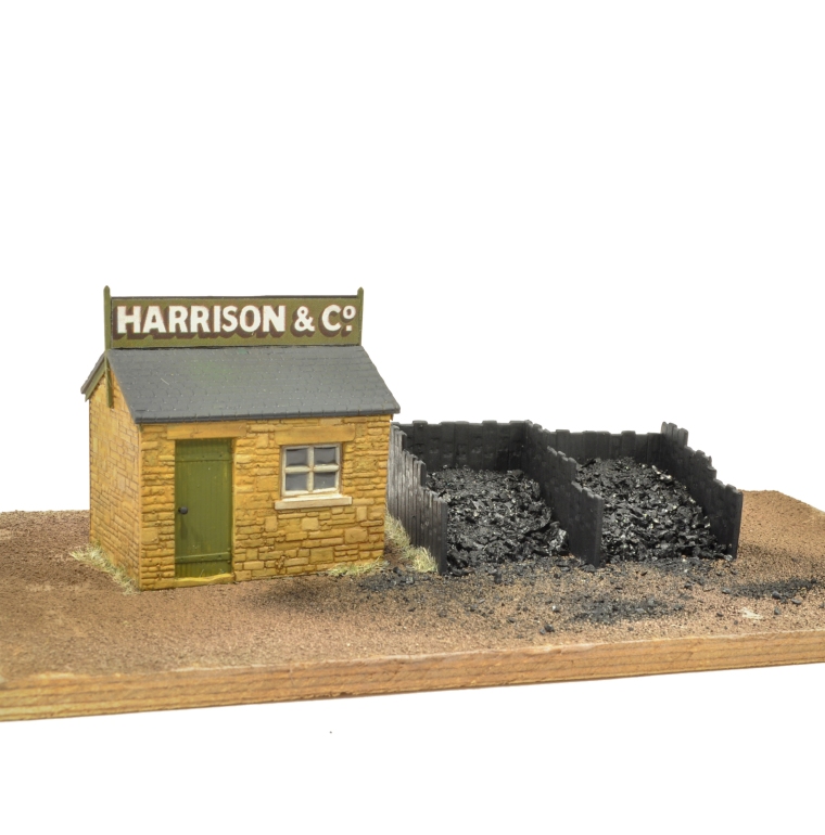 Oo gauge coal yard on sale