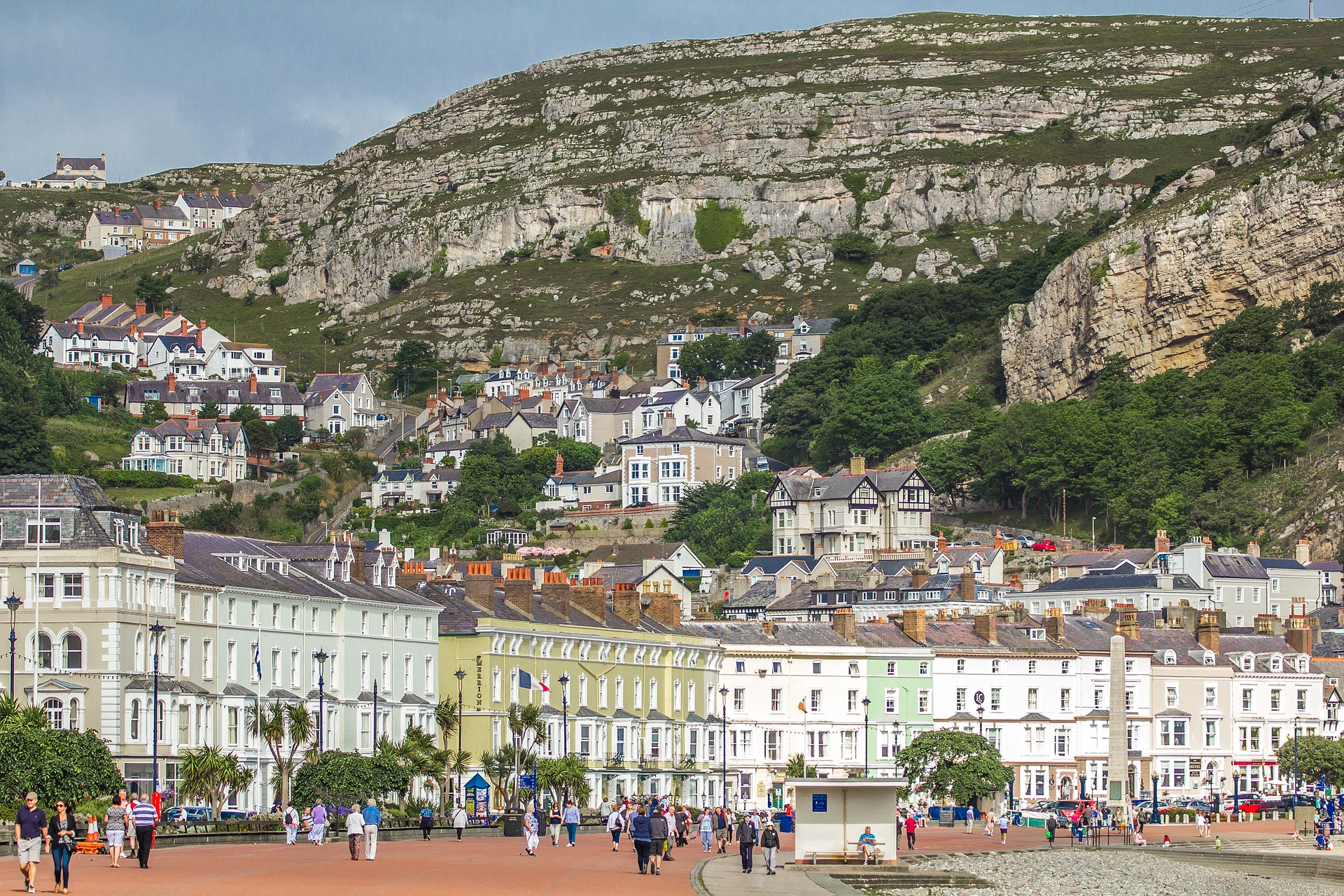 6_Llandudno_city1634988_1920.jpg