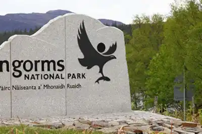 cairngormsfull.jpg cairngormsfull.jpg